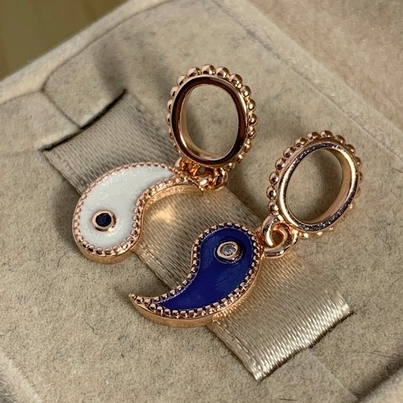 Pandora Splittable Yin & Yang Sparkling Dangle Charm - Picture 3 of 12